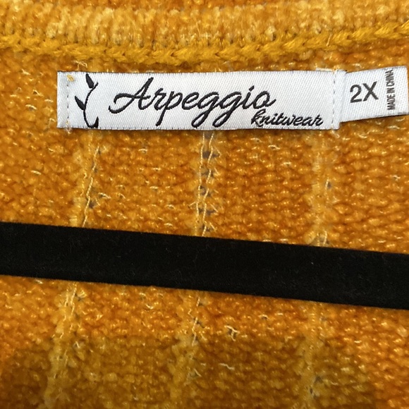 Slightly worn  velour sweater 56” across the bust, 25” from shoulder to bottom - Picture 2 of 2